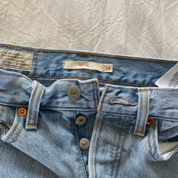 Levi Jeans - Picture 4 of 4